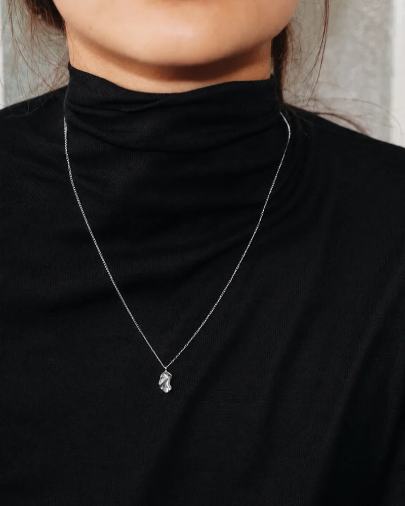 Melted Necklace Steel
