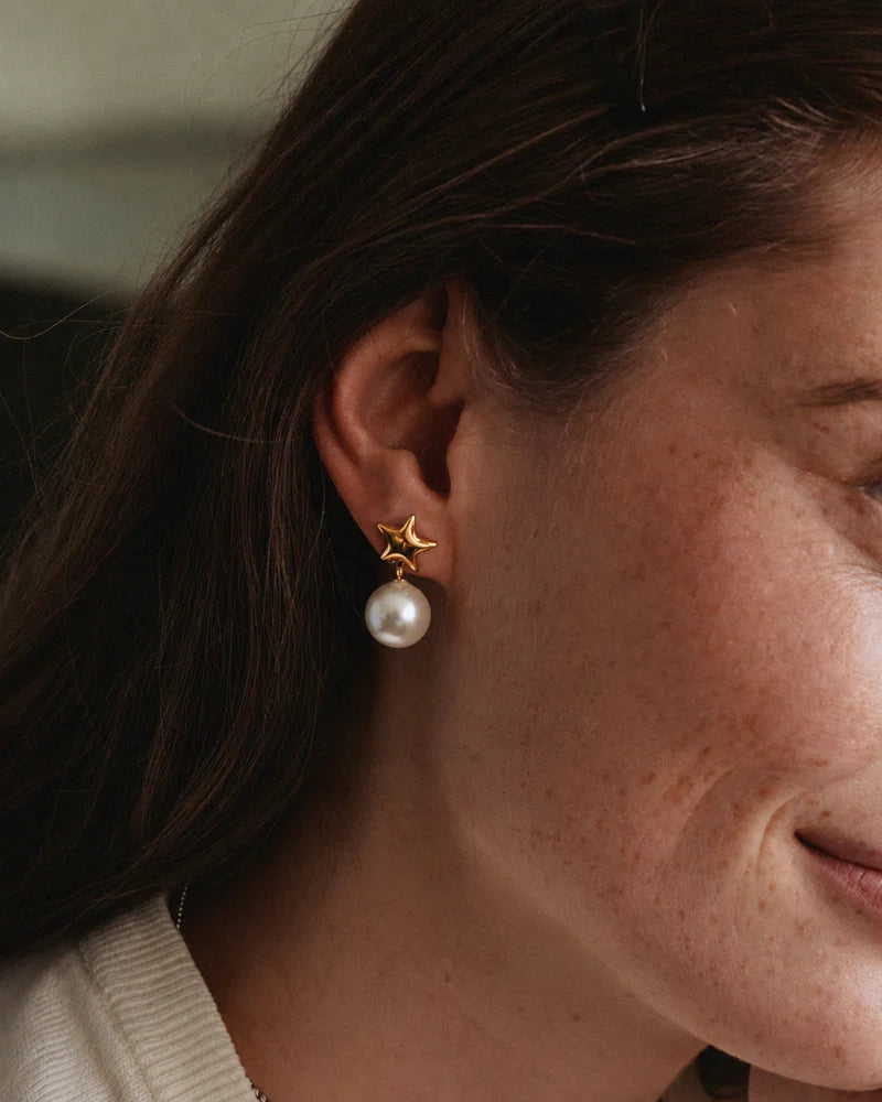 Astra Earrings Pearl Gold