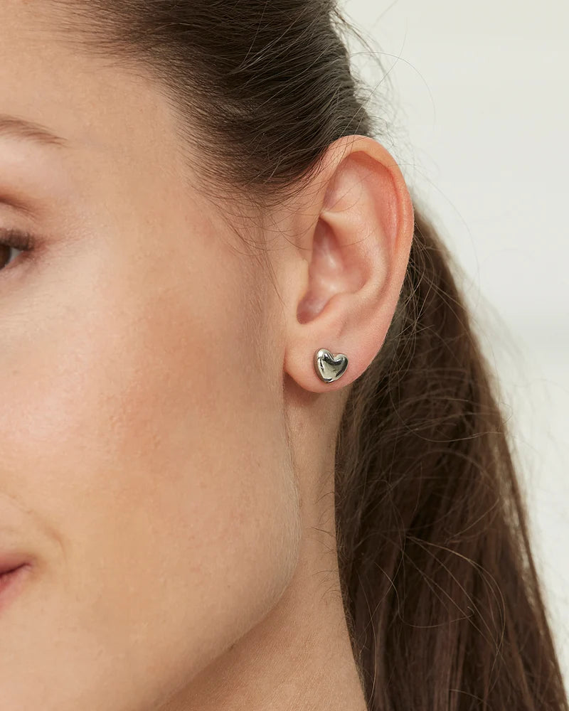 Barely studs - silver