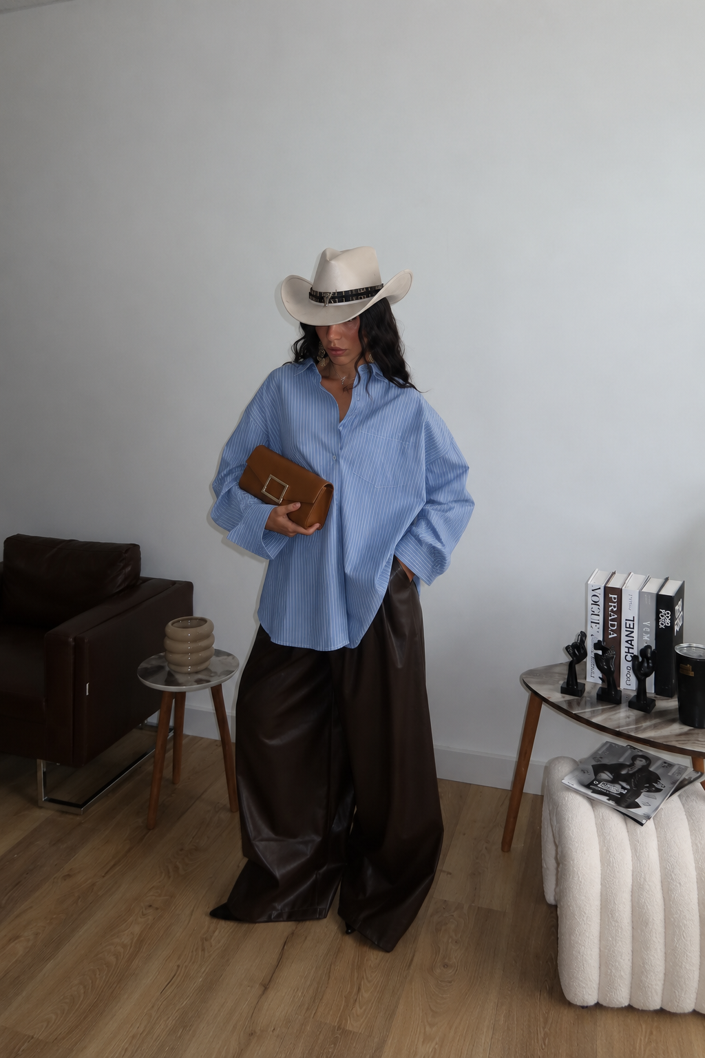 HAZEL - CARAMEL CLUTCH