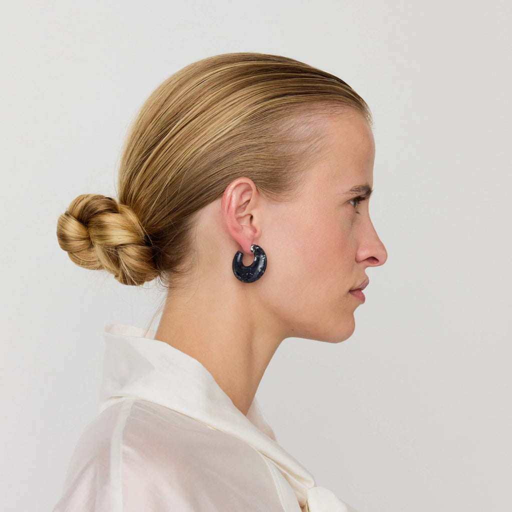 MOON EARRING BLACK MARBLE
