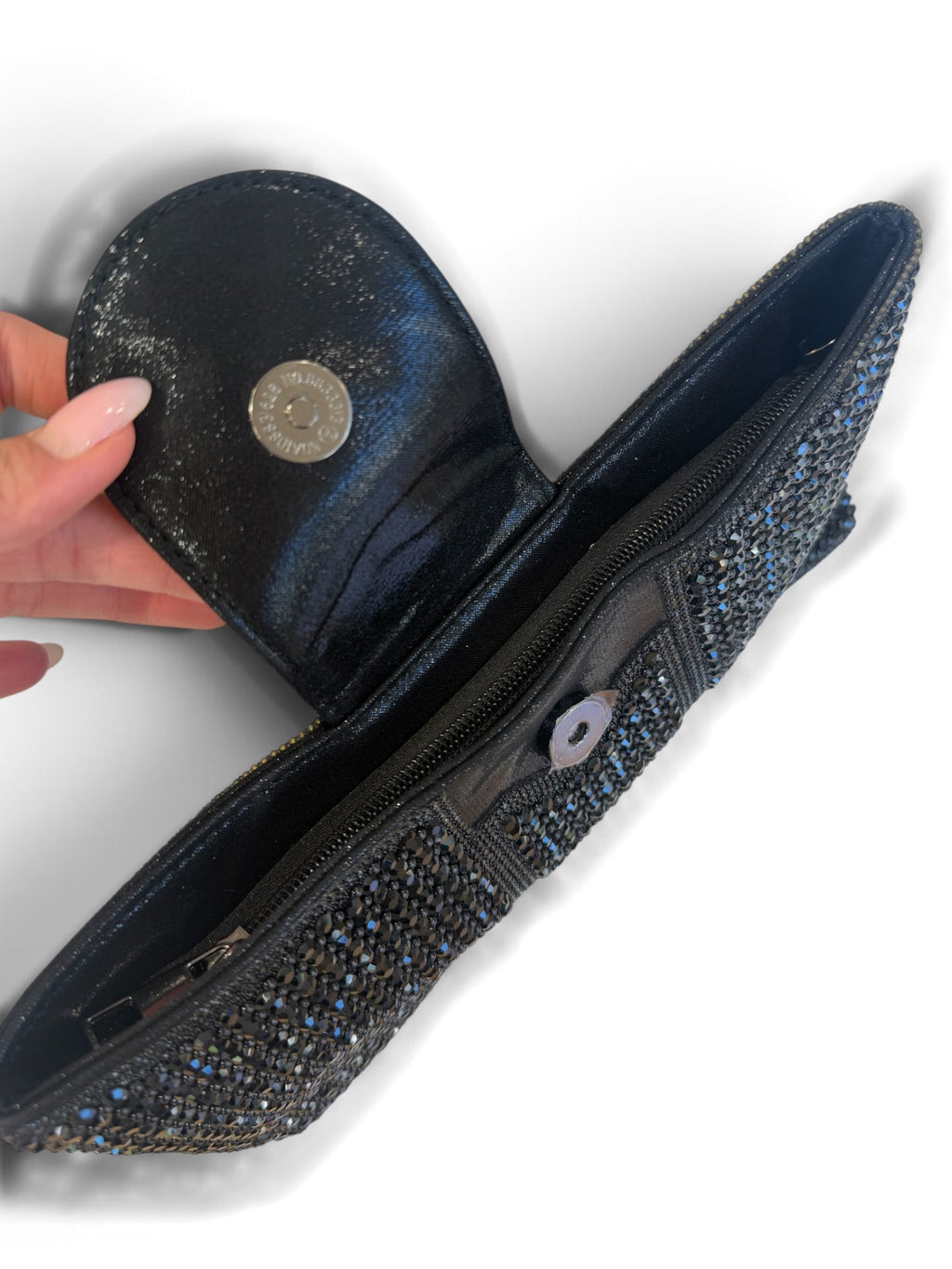 BLACK BOW CLUTCH