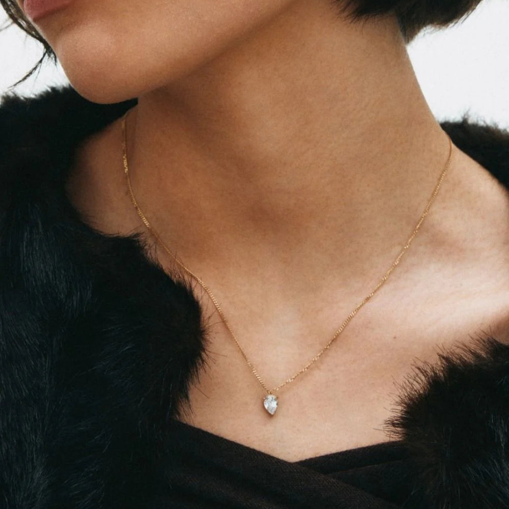 Arrow Necklace Gold