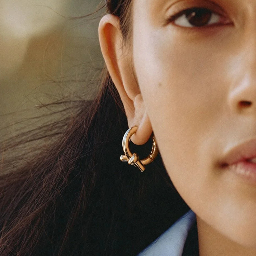Novel Knot Hoops L Gold