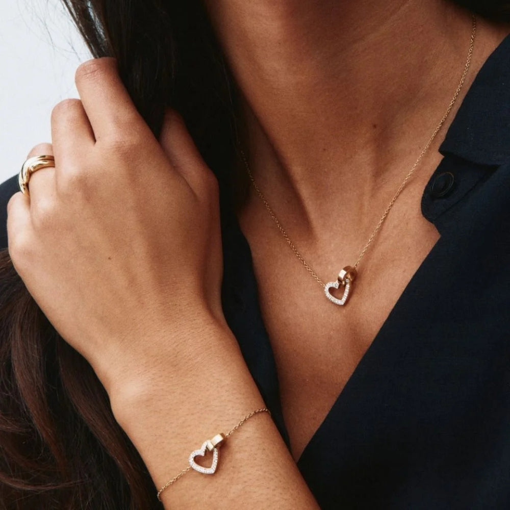 Eternal Heart Necklace Gold