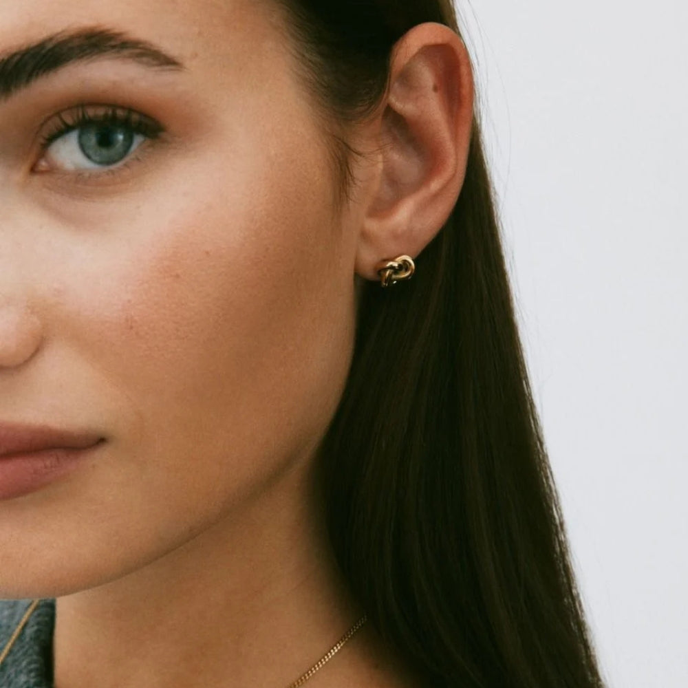Infinity Knot Studs S Gold