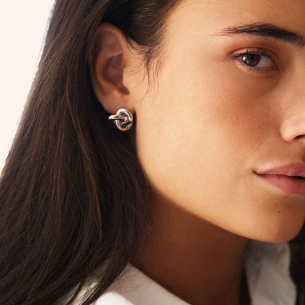 Infinity Knot Studs L Silver