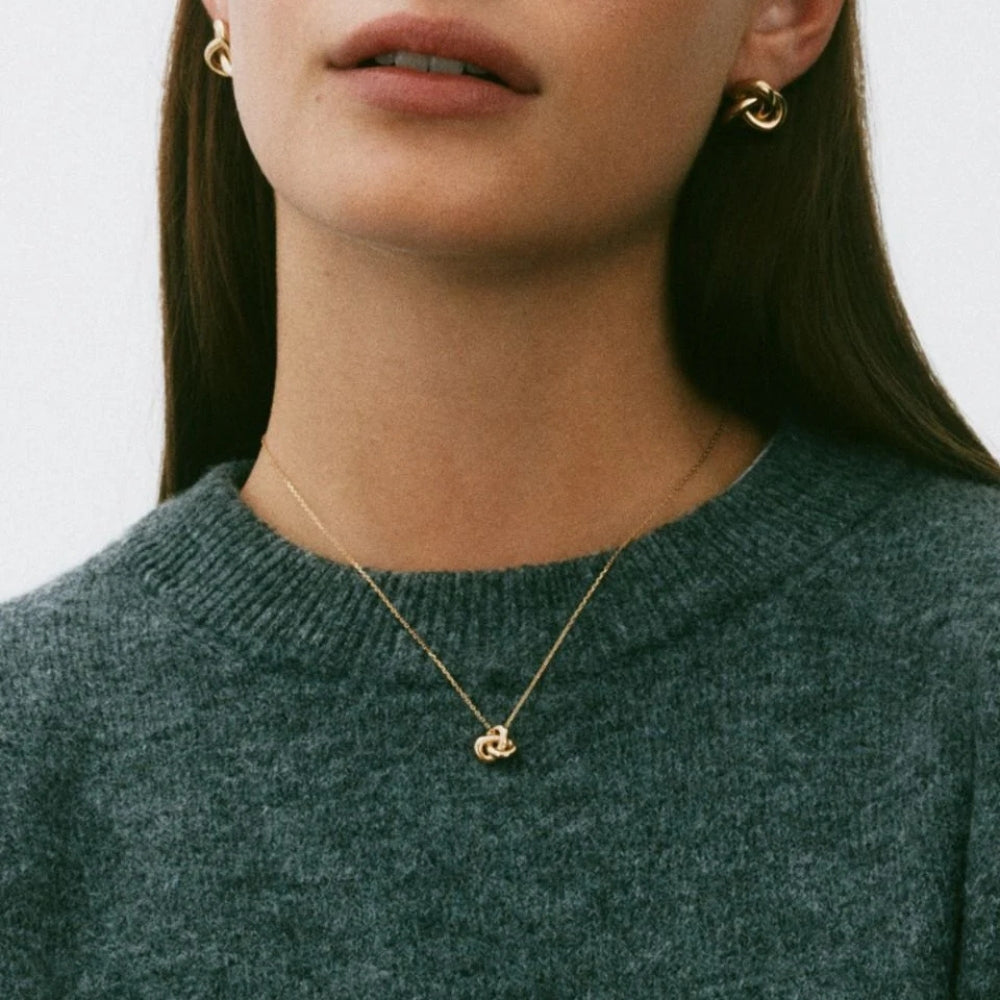Infinity Knot Necklace S Gold