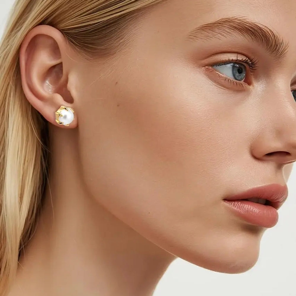 DYRBERG/KERN CRAZE  SG WHITE PEARL EARRING