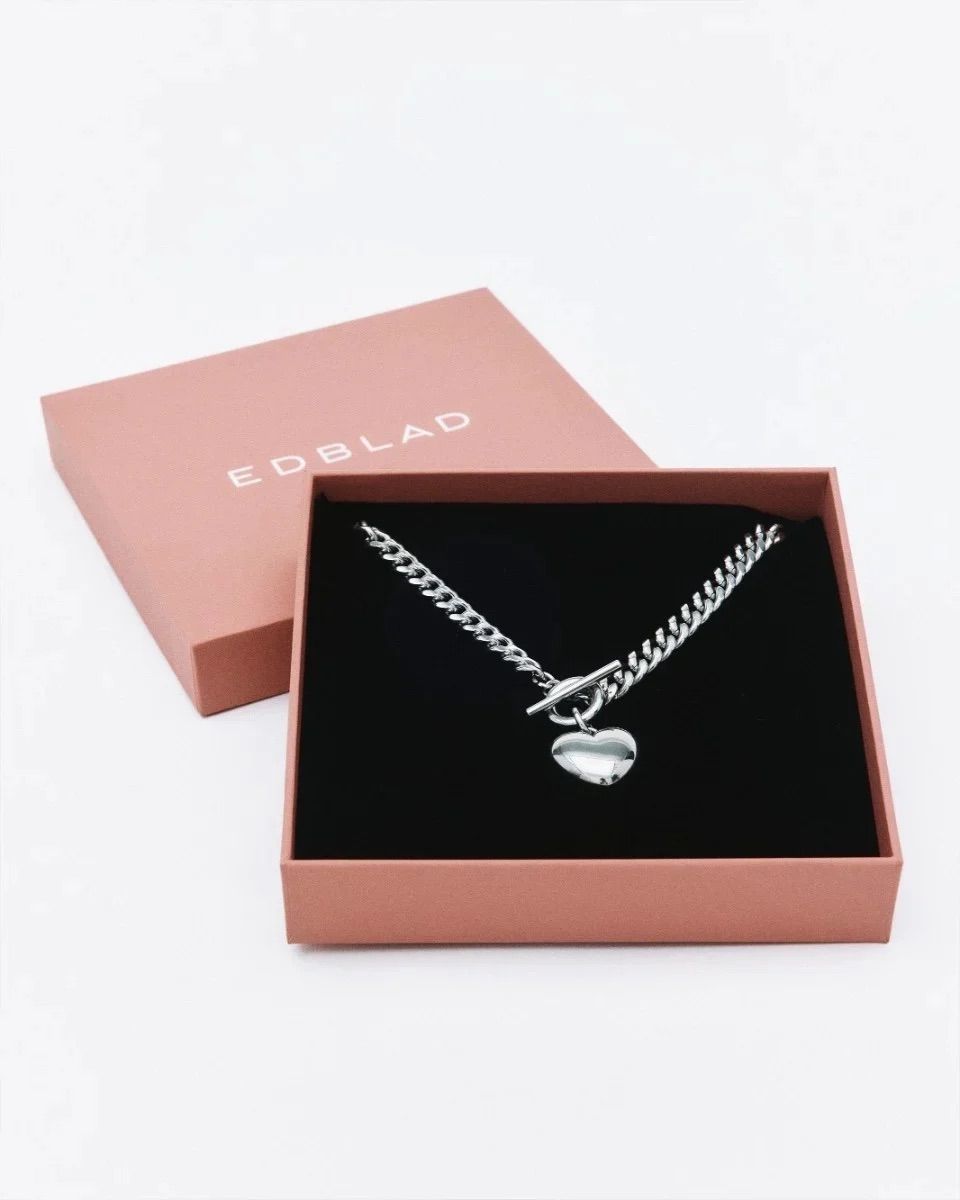 Arrow Necklace Gold